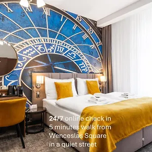 A1 Royal Plaza *** Прага