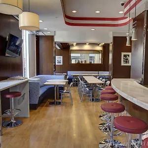 Hotel Fairfield By Marriott Manhattan/financial District ***