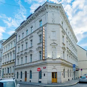 Koruna Πράγα